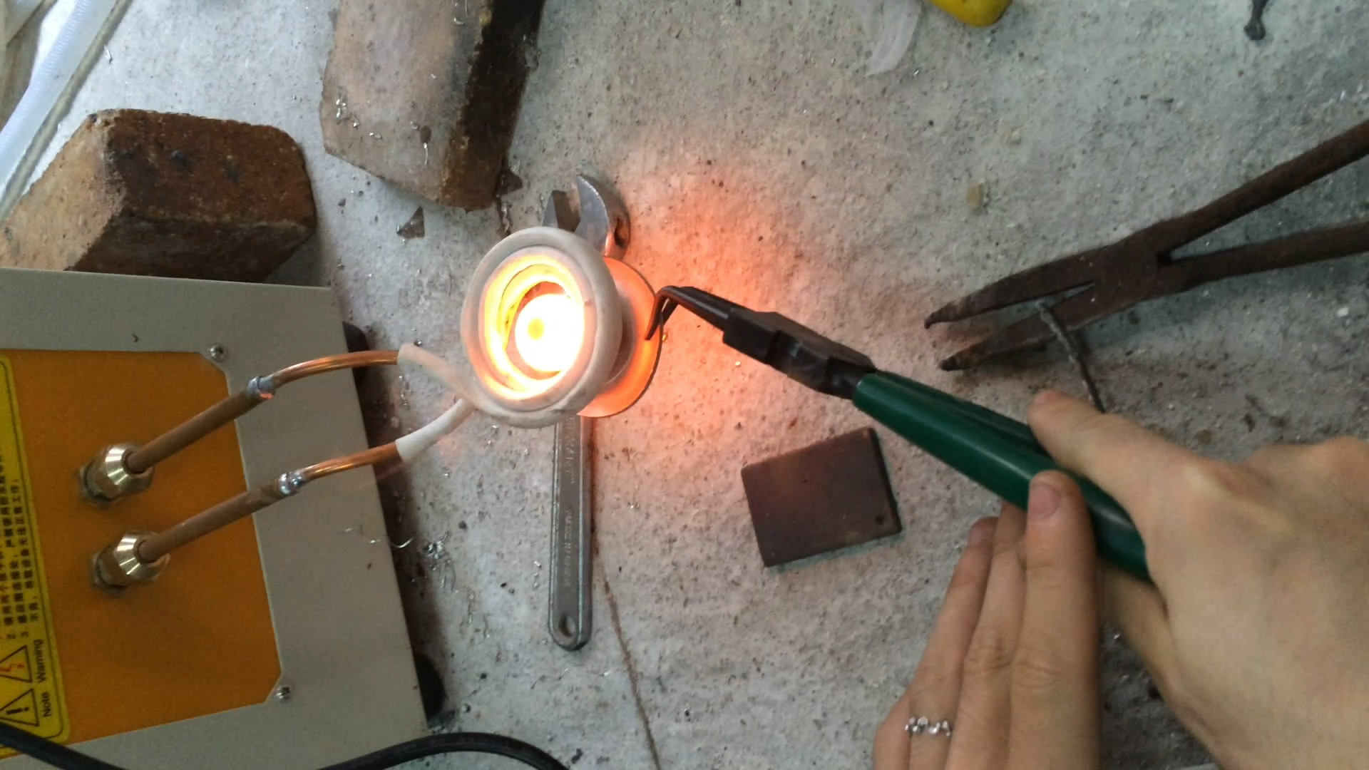 高頻加熱機(jī)-廠家直供性?xún)r(jià)比高