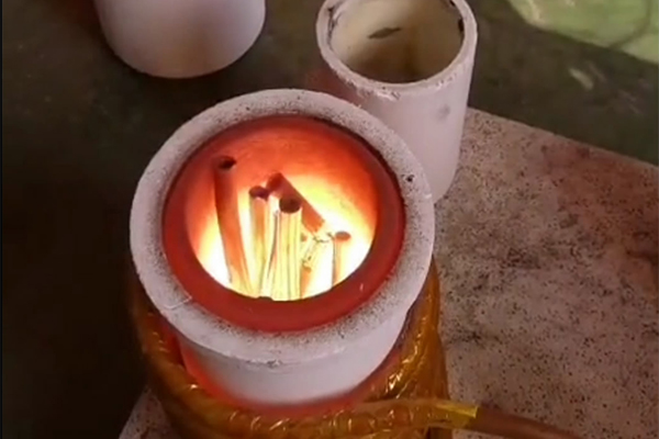 ���l�۟��t�ڶ��곱��h(hu��n)���Б�ע����Щ���}��