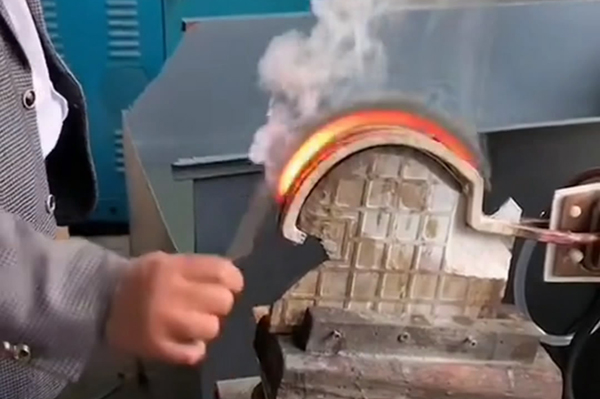 砵������l����̎����һ�Nͨ�^�����l�Б�(y��ng)�ӟጦ砵��M(j��n)�д��̎���ķ���