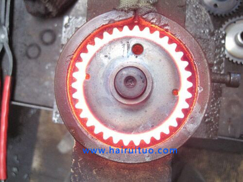 �����C(j��)е����ĸБ�(y��ng)���ˇ