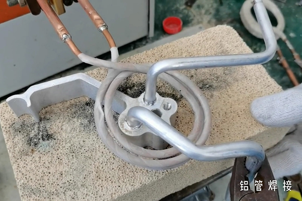 �X����߀�����y�ȵ����X���m�c�X�ܸ��l�F��