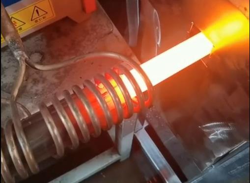 �����l�˻��O��-���l�˻�C-䓹��ھ��˻��{(di��o)�|(zh��)��̎��