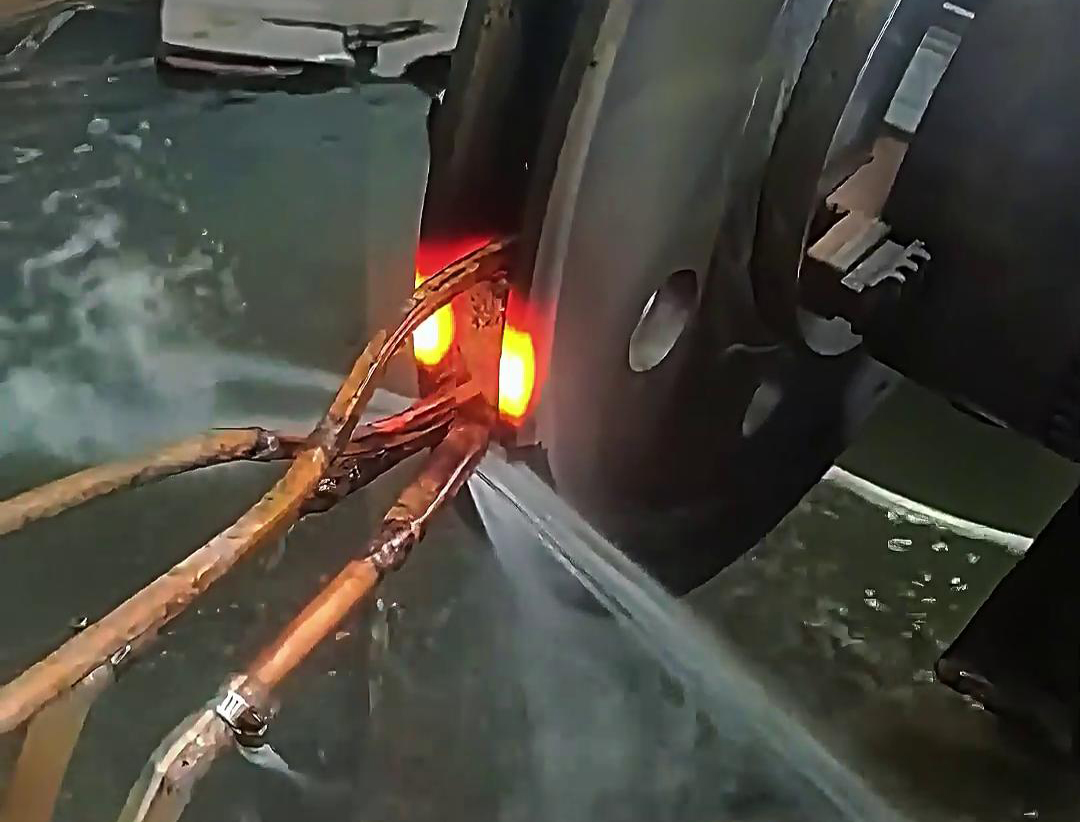 卷?yè)P(yáng)機(jī)卷筒繩槽、提升絞車?yán)K輪槽等部件高頻淬火處理