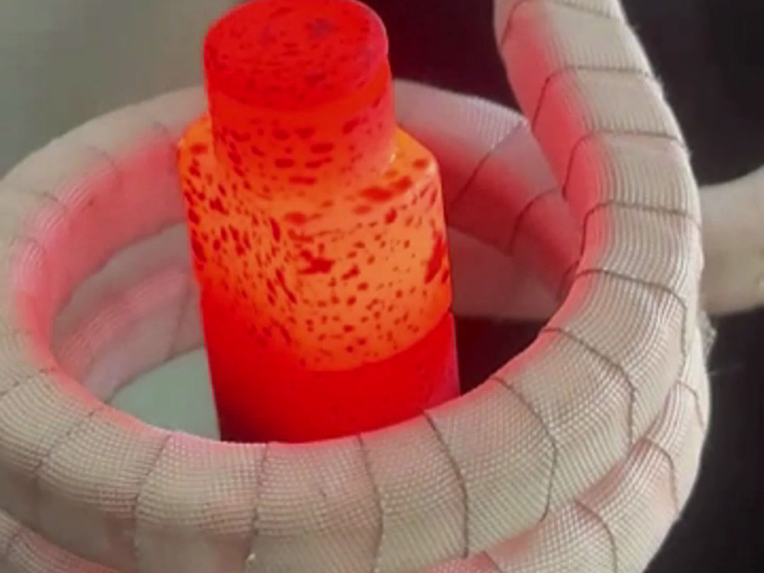 手持式高頻機(jī)：移動(dòng)加熱好幫手，金屬熱處理的靈活之選