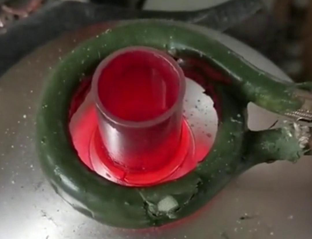 高頻焊機，不單純只是焊接銅管鋁管，還可以焊接不銹鋼鐵更各類異種金屬釬焊