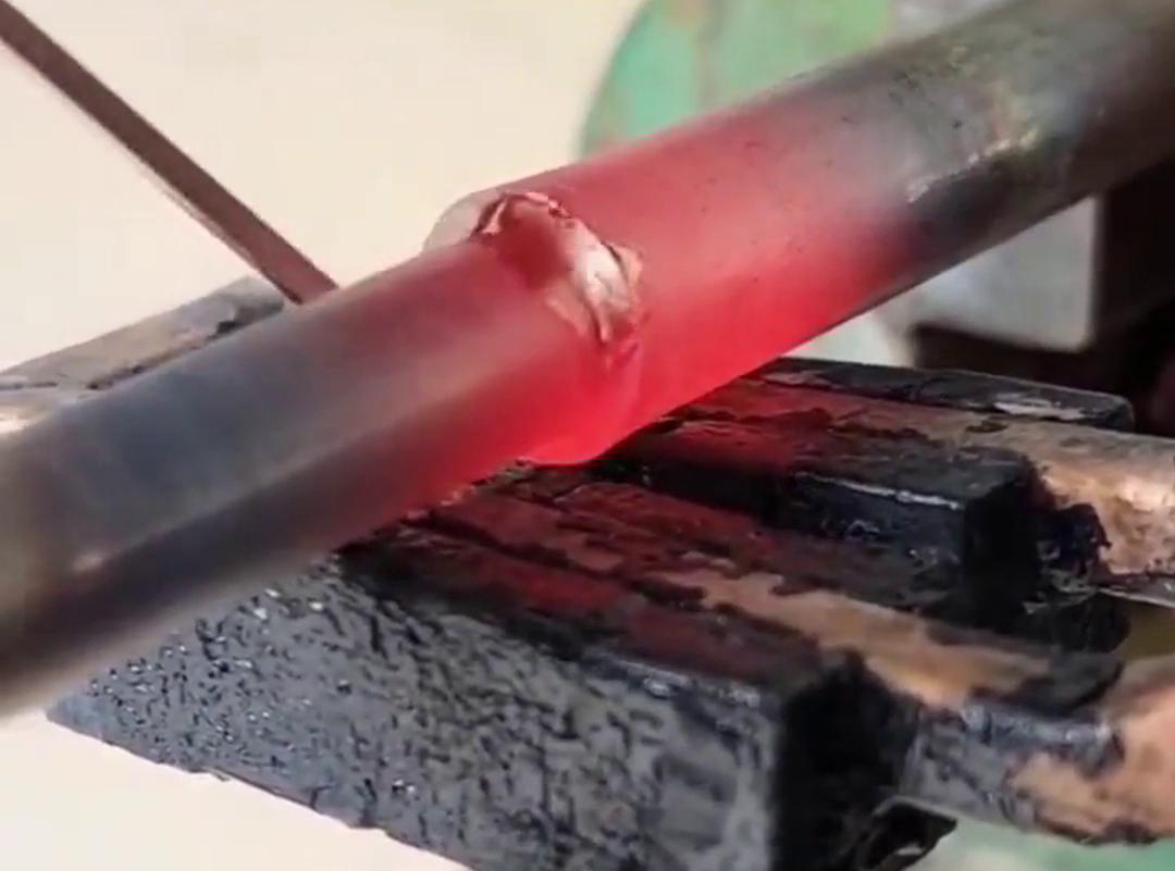 手持式高頻機，高頻加熱焊接設(shè)備，平焊銅管