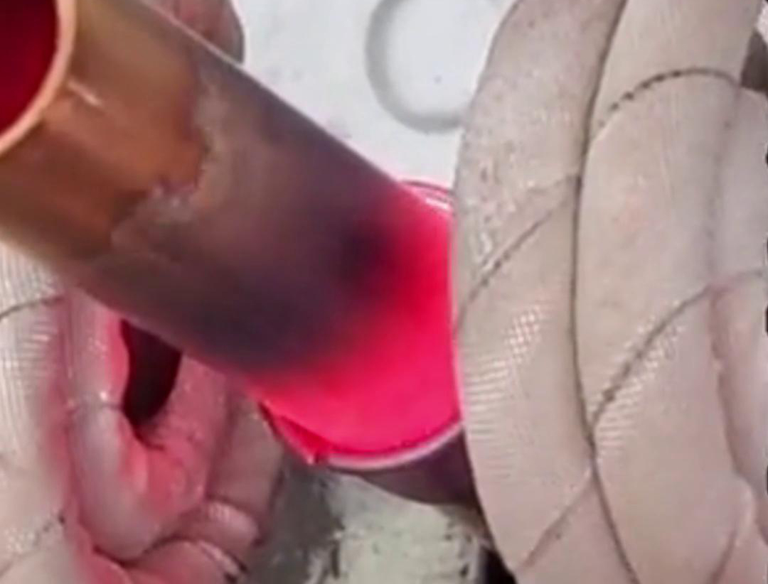 手持式高頻機(jī)焊接銅管，U 型開口線圈焊接，輕松搞定！