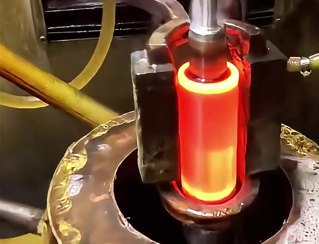 中頻淬火機(jī)床，讓您的軸淬火更輕松