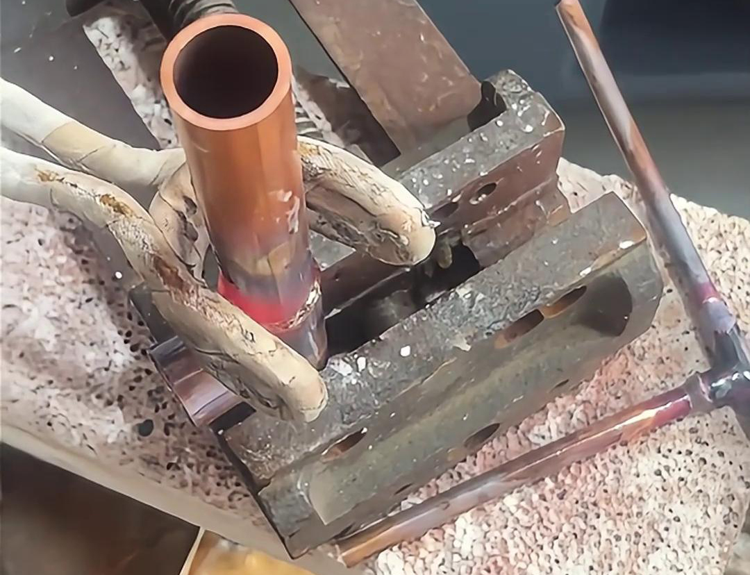 焊接效果如此驚艷，手持式高頻焊機焊接銅管三通輕松搞定