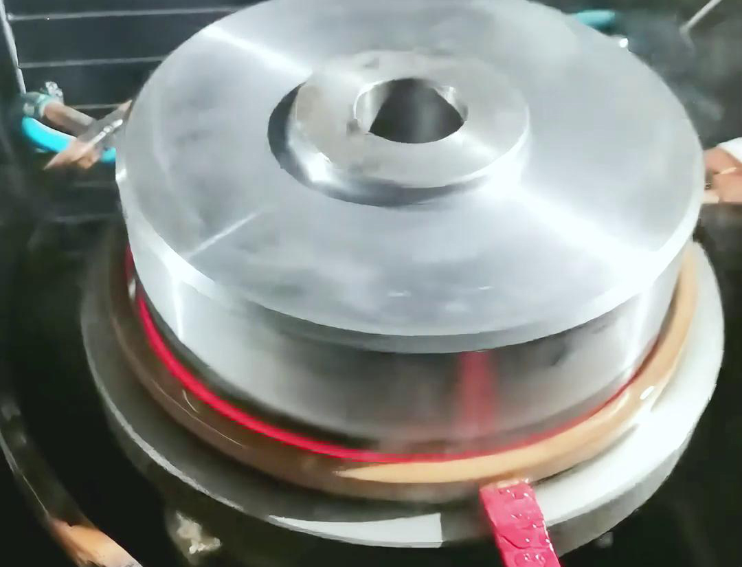 自動(dòng)化淬火機(jī)床的應(yīng)用有助于企業(yè)提高生產(chǎn)效率、降低成本、提升產(chǎn)品質(zhì)量