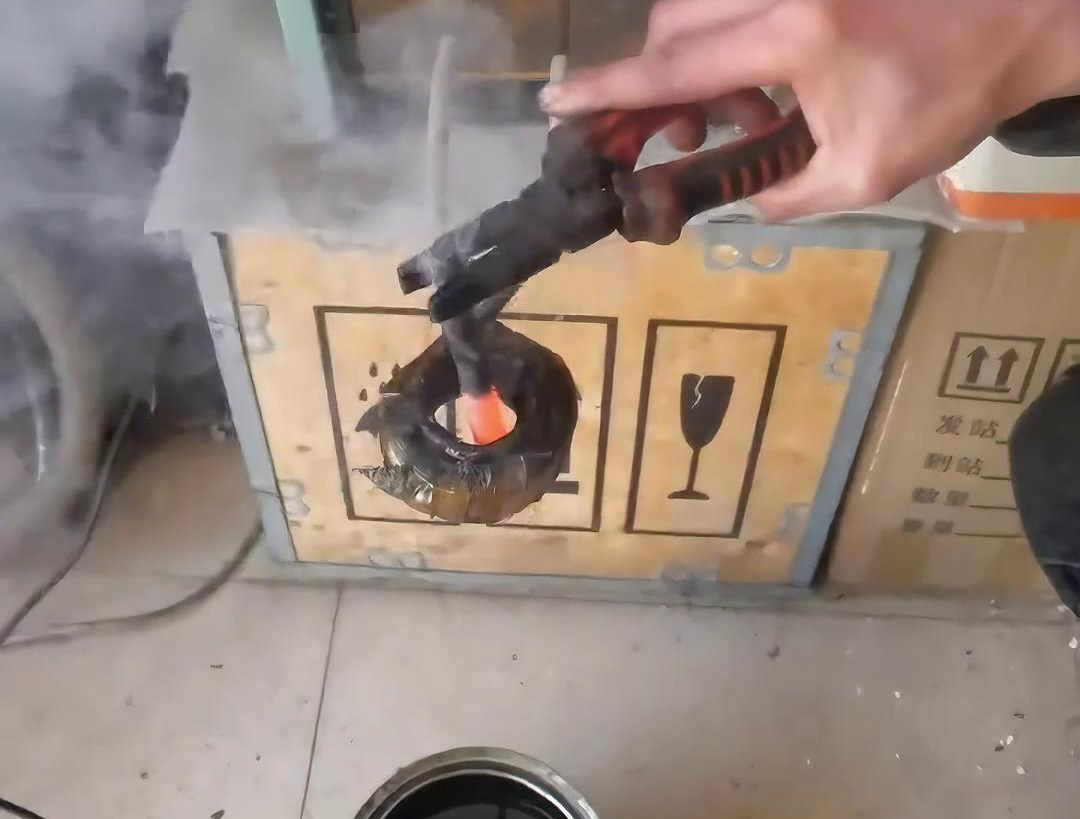 小型高頻淬火機，適用于常見小型五金金屬材料淬火熱處理