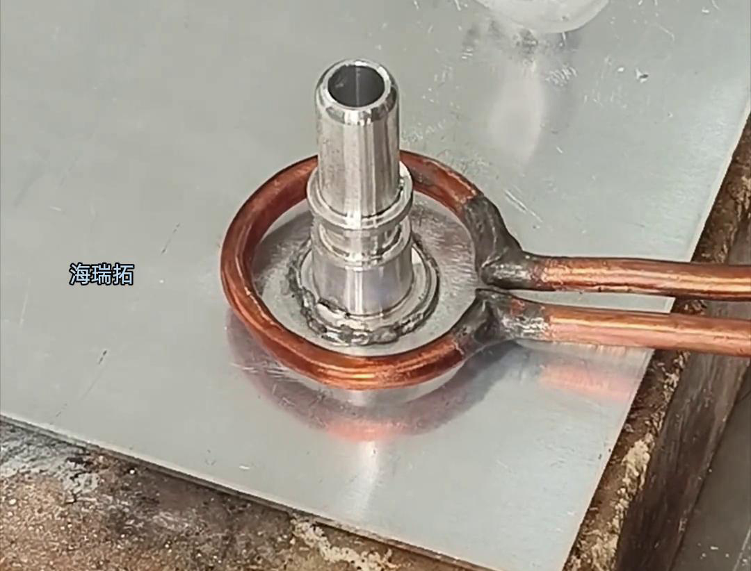 高頻焊接鋁件具有高效性、焊接質(zhì)量、環(huán)保性能以及廣泛應(yīng)用領(lǐng)域上