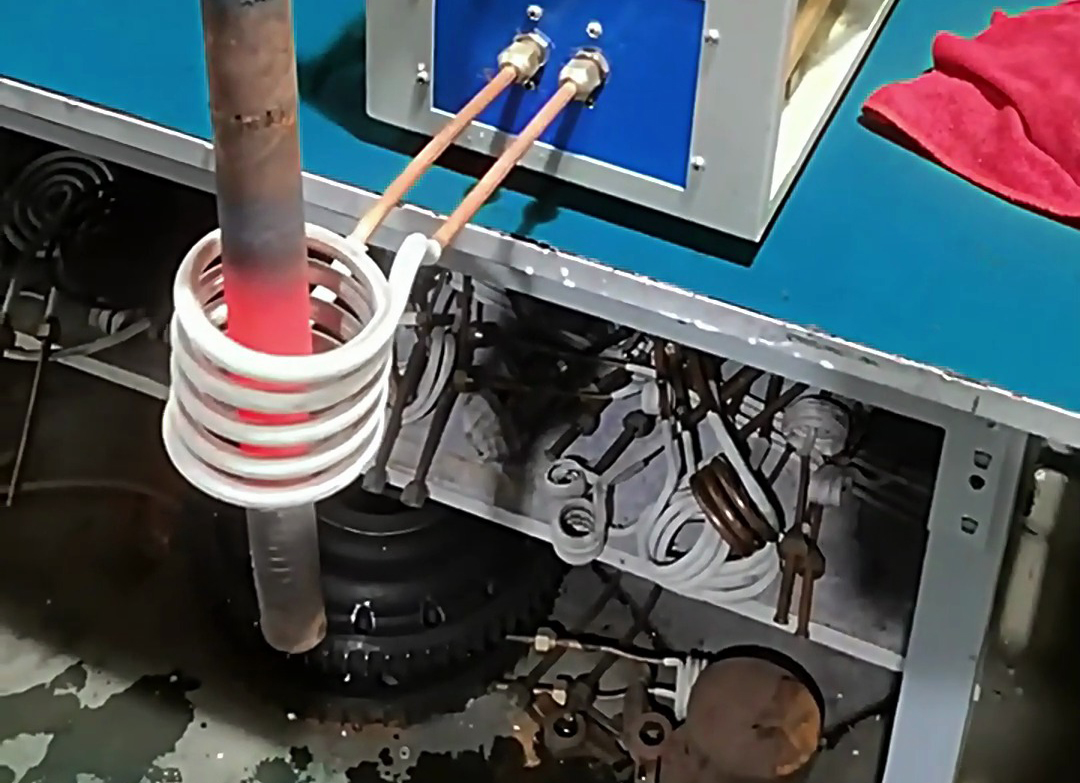 高頻感應加熱機實現(xiàn)時間、功率、溫度的靈活控制